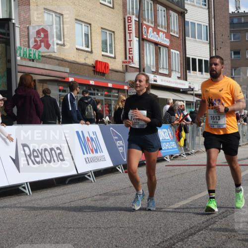 15.09.2024 - PSD Bank Halbmarathon Michael Strokosch http://msf.ph/oto/7078073 15.09.2024 12:19:30 Ziel 1613, 2867, 3092 meine-sportfotos.de