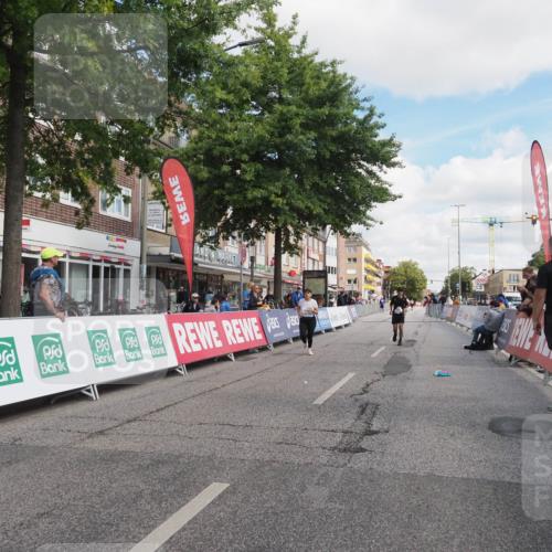 15.09.2024 - PSD Bank Halbmarathon Miley Keyser http://msf.ph/oto/7078074 15.09.2024 12:39:16 Ziel 2523, 2954, 3332, 3333, 3367 meine-sportfotos.de