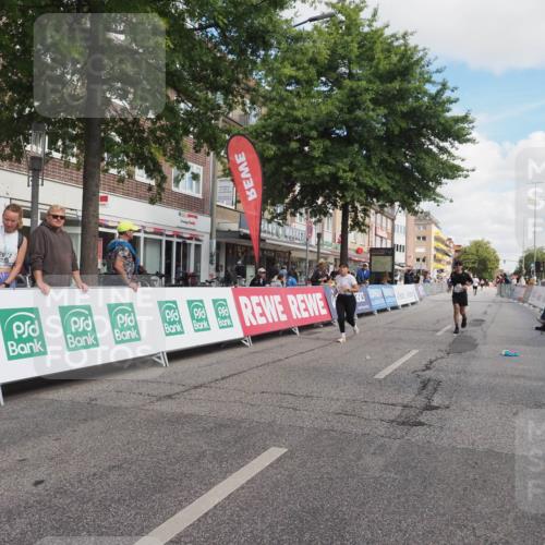 15.09.2024 - PSD Bank Halbmarathon Miley Keyser http://msf.ph/oto/7078092 15.09.2024 12:39:17 Ziel 2523, 2954, 3367 meine-sportfotos.de