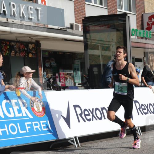 15.09.2024 - PSD Bank Halbmarathon Michael Strokosch http://msf.ph/oto/7078097 15.09.2024 11:12:16 Ziel 503, 506, 526, 530 meine-sportfotos.de