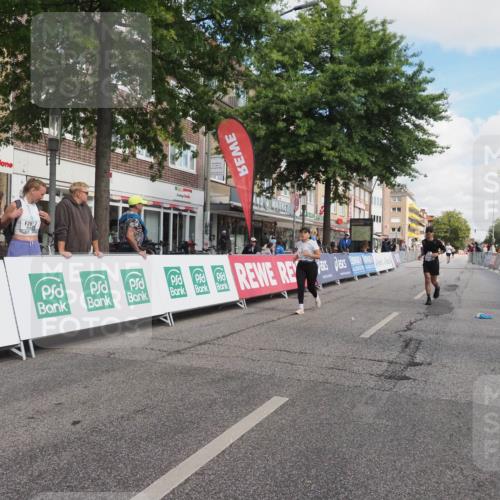 15.09.2024 - PSD Bank Halbmarathon Miley Keyser http://msf.ph/oto/7078105 15.09.2024 12:39:18 Ziel 2523, 2954, 3367 meine-sportfotos.de