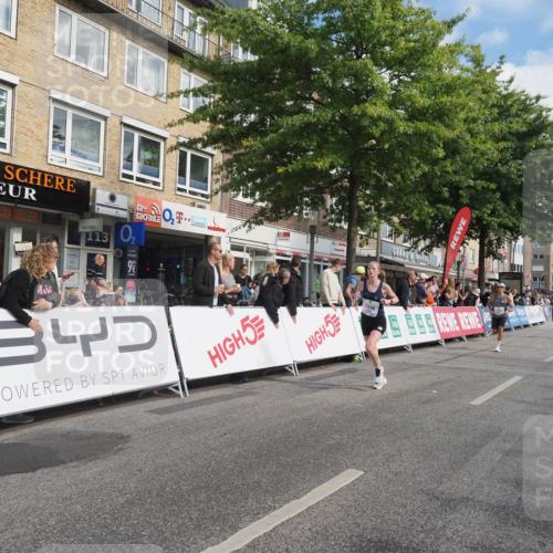 15.09.2024 - PSD Bank Halbmarathon Miley Keyser http://msf.ph/oto/7078124 15.09.2024 11:35:56 Ziel 438, 1109, 1120, 1194, 1231, 1394, 1399, 2690 meine-sportfotos.de