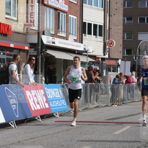 15.09.2024 - PSD Bank Halbmarathon Michael Strokosch http://msf.ph/oto/7078133 15.09.2024 11:12:26 Ziel 498, 509, 526, 528, 534, 838, 841 meine-sportfotos.de