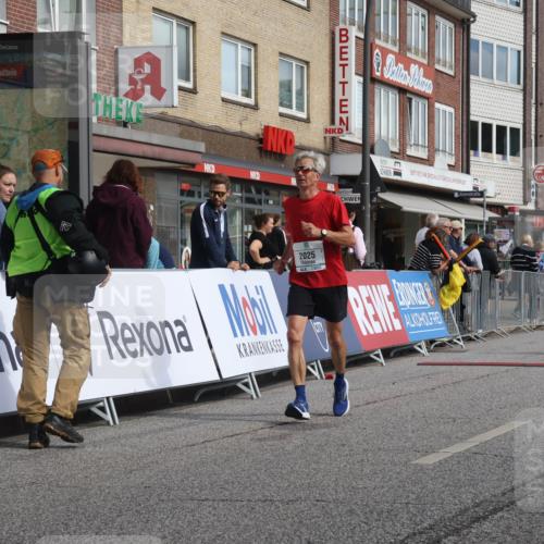 15.09.2024 - PSD Bank Halbmarathon Michael Strokosch http://msf.ph/oto/7078144 15.09.2024 12:19:41 Ziel 1613, 2025, 2903, 3394, 3436 meine-sportfotos.de