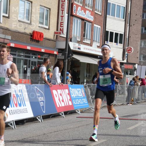 15.09.2024 - PSD Bank Halbmarathon Michael Strokosch http://msf.ph/oto/7078151 15.09.2024 11:12:27 Ziel 498, 509, 526, 528, 534, 838, 841 meine-sportfotos.de