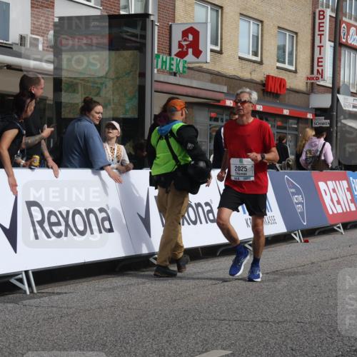 15.09.2024 - PSD Bank Halbmarathon Michael Strokosch http://msf.ph/oto/7078153 15.09.2024 12:19:41 Ziel 1613, 2025, 2903, 3394, 3436 meine-sportfotos.de
