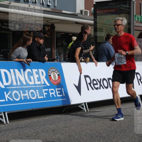 15.09.2024 - PSD Bank Halbmarathon Michael Strokosch http://msf.ph/oto/7078163 15.09.2024 12:19:42 Ziel 2025, 2903, 3394, 3436 meine-sportfotos.de