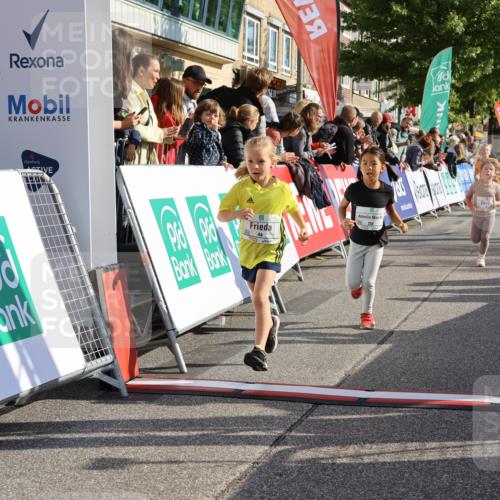 15.09.2024 - PSD Bank Halbmarathon Strokosch-Dieckow http://msf.ph/oto/7078167 15.09.2024 10:31:08 Ziel 38, 44, 141, 145, 147, 207, 214, 234 meine-sportfotos.de