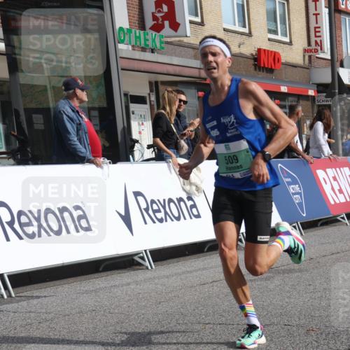 15.09.2024 - PSD Bank Halbmarathon Michael Strokosch http://msf.ph/oto/7078170 15.09.2024 11:12:28 Ziel 498, 509, 526, 528, 534, 838, 841 meine-sportfotos.de