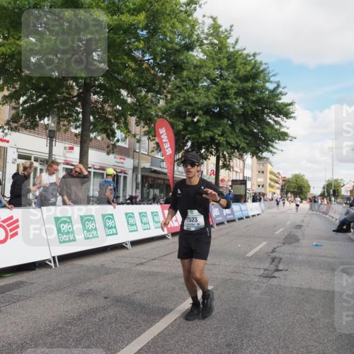 15.09.2024 - PSD Bank Halbmarathon Miley Keyser http://msf.ph/oto/7078185 15.09.2024 12:39:21 Ziel 2523, 2954, 3367 meine-sportfotos.de