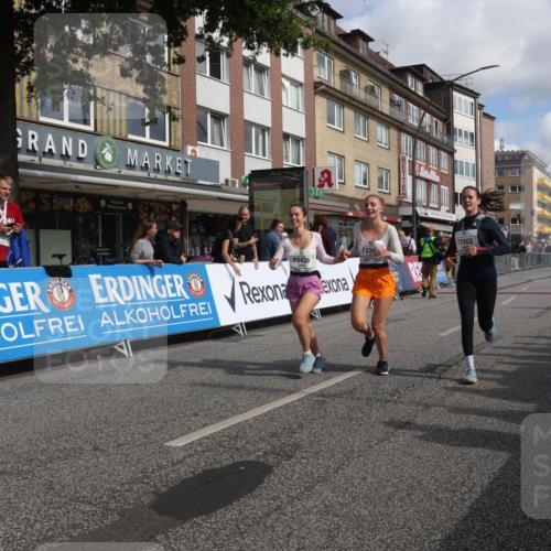 15.09.2024 - PSD Bank Halbmarathon Michael Strokosch http://msf.ph/oto/7078207 15.09.2024 12:19:45 Ziel 2025, 2903, 3394, 3436 meine-sportfotos.de