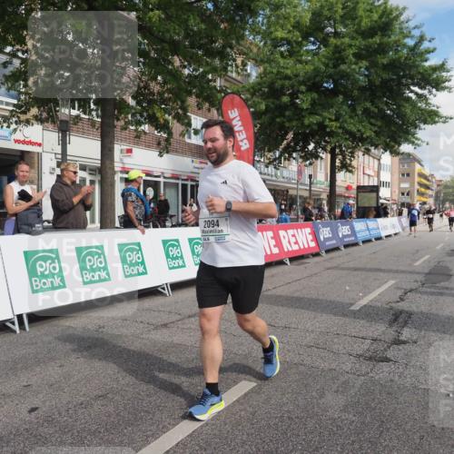15.09.2024 - PSD Bank Halbmarathon Miley Keyser http://msf.ph/oto/7078224 15.09.2024 12:39:36 Ziel 2094, 2523, 2954 meine-sportfotos.de