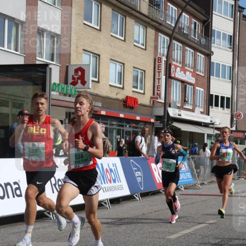 15.09.2024 - PSD Bank Halbmarathon Michael Strokosch http://msf.ph/oto/7078233 15.09.2024 11:12:33 Ziel 498, 509, 528, 534, 566, 838, 841 meine-sportfotos.de