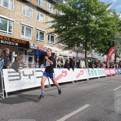 15.09.2024 - PSD Bank Halbmarathon Miley Keyser http://msf.ph/oto/7078241 15.09.2024 11:36:01 Ziel 438, 770, 1109, 1120, 1194, 1231, 1394, 1399, 2690 meine-sportfotos.de