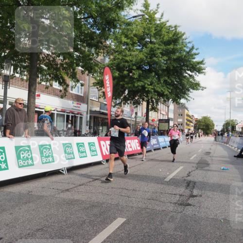 15.09.2024 - PSD Bank Halbmarathon Miley Keyser http://msf.ph/oto/7078256 15.09.2024 12:39:45 Ziel 2094, 2137, 3297 meine-sportfotos.de
