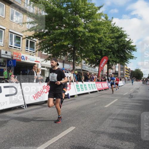 15.09.2024 - PSD Bank Halbmarathon Miley Keyser http://msf.ph/oto/7078269 15.09.2024 11:36:05 Ziel 438, 770, 1109, 1120, 1194, 1231, 1394, 1399 meine-sportfotos.de