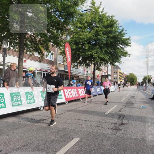 15.09.2024 - PSD Bank Halbmarathon Miley Keyser http://msf.ph/oto/7078271 15.09.2024 12:39:46 Ziel 2094, 2137, 3297 meine-sportfotos.de