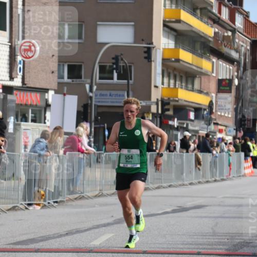 15.09.2024 - PSD Bank Halbmarathon Michael Strokosch http://msf.ph/oto/7078327 15.09.2024 11:12:45 Ziel 528, 534, 554, 566, 838, 841 meine-sportfotos.de