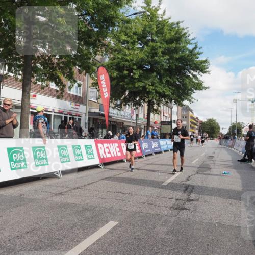 15.09.2024 - PSD Bank Halbmarathon Miley Keyser http://msf.ph/oto/7078329 15.09.2024 12:39:55 Ziel 2125, 2137, 2260, 3297, 3345 meine-sportfotos.de