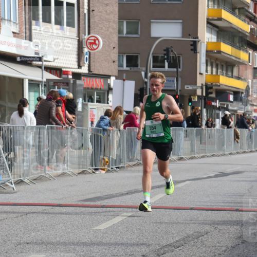 15.09.2024 - PSD Bank Halbmarathon Michael Strokosch http://msf.ph/oto/7078336 15.09.2024 11:12:45 Ziel 528, 534, 554, 566, 838, 841 meine-sportfotos.de