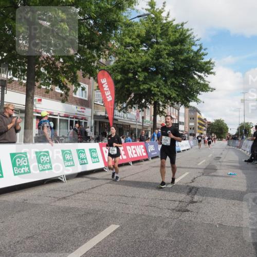 15.09.2024 - PSD Bank Halbmarathon Miley Keyser http://msf.ph/oto/7078347 15.09.2024 12:39:56 Ziel 2125, 2137, 2260, 2301, 3297, 3345 meine-sportfotos.de