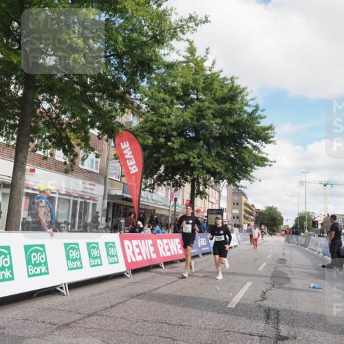 15.09.2024 - PSD Bank Halbmarathon Miley Keyser http://msf.ph/oto/7078370 15.09.2024 12:40:02 Ziel 2125, 2260, 2301, 3297, 3345, 3503 meine-sportfotos.de