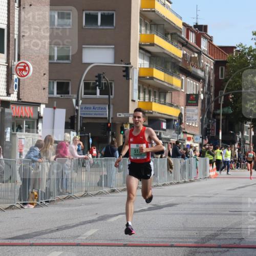 15.09.2024 - PSD Bank Halbmarathon Michael Strokosch http://msf.ph/oto/7078391 15.09.2024 11:12:53 Ziel 517, 554 meine-sportfotos.de