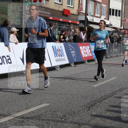 15.09.2024 - PSD Bank Halbmarathon Michael Strokosch http://msf.ph/oto/7078404 15.09.2024 12:20:10 Ziel 1284, 2215, 2295, 2543, 2739, 3085, 3152, 3231, 3540 meine-sportfotos.de