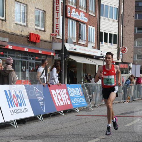 15.09.2024 - PSD Bank Halbmarathon Michael Strokosch http://msf.ph/oto/7078425 15.09.2024 11:12:54 Ziel 517, 554 meine-sportfotos.de
