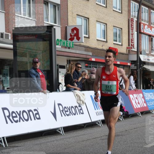 15.09.2024 - PSD Bank Halbmarathon Michael Strokosch http://msf.ph/oto/7078440 15.09.2024 11:12:55 Ziel 517, 547, 554 meine-sportfotos.de