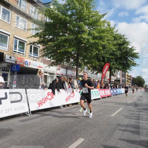 15.09.2024 - PSD Bank Halbmarathon Miley Keyser http://msf.ph/oto/7078448 15.09.2024 11:36:25 Ziel 748, 944, 1212, 1439, 2631 meine-sportfotos.de