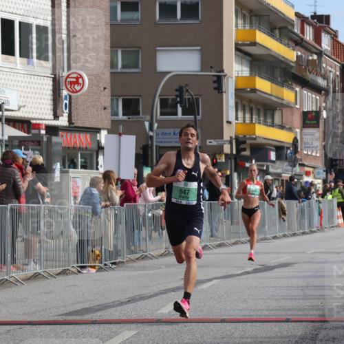 15.09.2024 - PSD Bank Halbmarathon Michael Strokosch http://msf.ph/oto/7078469 15.09.2024 11:13:01 Ziel 517, 547, 844 meine-sportfotos.de