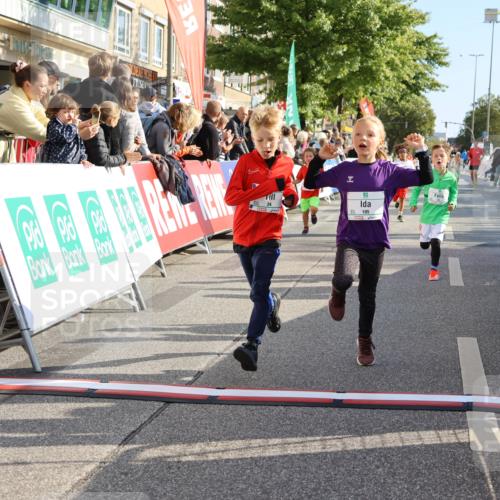 15.09.2024 - PSD Bank Halbmarathon Strokosch-Dieckow http://msf.ph/oto/7078496 15.09.2024 10:31:21 Ziel 24, 25, 38, 104, 105, 126, 141, 207, 277, 287 meine-sportfotos.de
