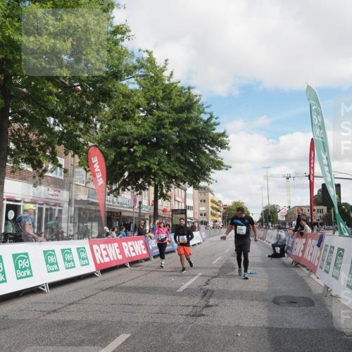 15.09.2024 - PSD Bank Halbmarathon Miley Keyser http://msf.ph/oto/7078500 15.09.2024 12:40:22 Ziel 1668, 2395, 2428, 3499 meine-sportfotos.de