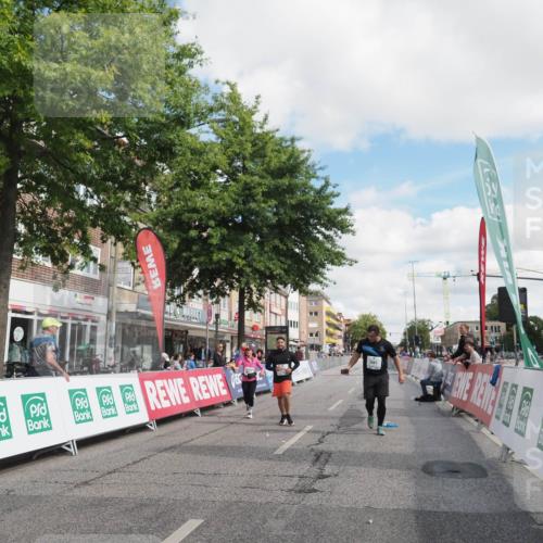 15.09.2024 - PSD Bank Halbmarathon Miley Keyser http://msf.ph/oto/7078503 15.09.2024 12:40:22 Ziel 1668, 2395, 2428, 3499 meine-sportfotos.de