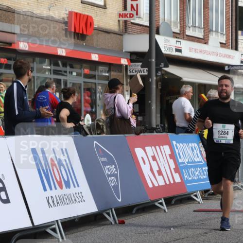 15.09.2024 - PSD Bank Halbmarathon Michael Strokosch http://msf.ph/oto/7078504 15.09.2024 12:20:17 Ziel 1284, 2215, 2295, 2525, 2543, 3152, 3231, 3483, 3540 meine-sportfotos.de