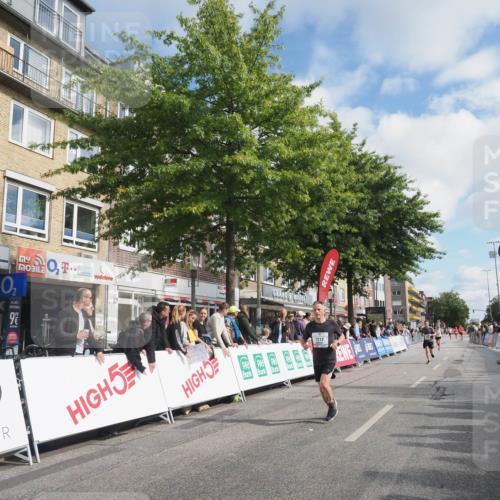 15.09.2024 - PSD Bank Halbmarathon Miley Keyser http://msf.ph/oto/7078526 15.09.2024 11:36:34 Ziel 748, 757, 1212, 1361, 1383, 2631 meine-sportfotos.de