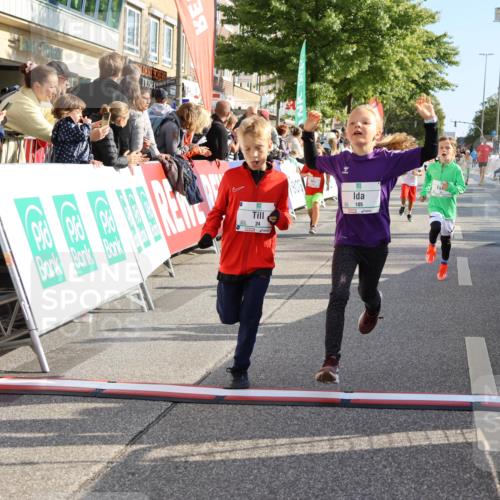 15.09.2024 - PSD Bank Halbmarathon Strokosch-Dieckow http://msf.ph/oto/7078528 15.09.2024 10:31:21 Ziel 24, 25, 38, 104, 105, 126, 141, 207, 277, 287 meine-sportfotos.de