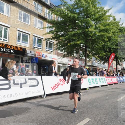 15.09.2024 - PSD Bank Halbmarathon Miley Keyser http://msf.ph/oto/7078559 15.09.2024 11:36:35 Ziel 748, 757, 1212, 1361, 1383, 2631 meine-sportfotos.de