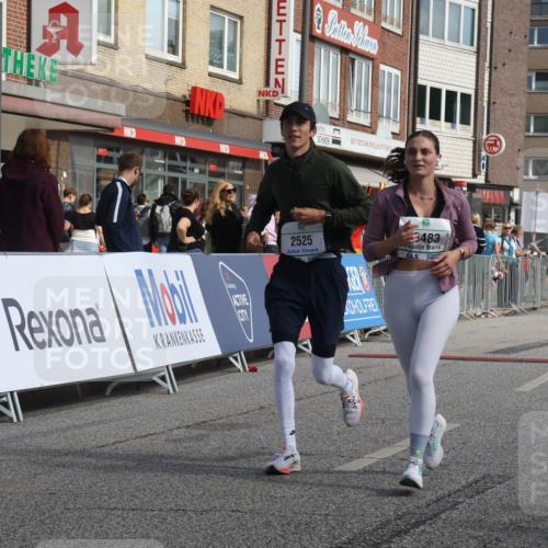15.09.2024 - PSD Bank Halbmarathon Michael Strokosch http://msf.ph/oto/7078576 15.09.2024 12:20:23 Ziel 1284, 2525, 2543, 3152, 3231, 3483 meine-sportfotos.de