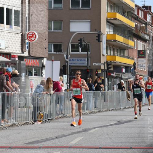 15.09.2024 - PSD Bank Halbmarathon Michael Strokosch http://msf.ph/oto/7078584 15.09.2024 11:13:17 Ziel 555, 556, 594, 844 meine-sportfotos.de