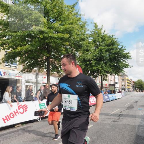 15.09.2024 - PSD Bank Halbmarathon Miley Keyser http://msf.ph/oto/7078585 15.09.2024 12:40:25 Ziel 1668, 2395, 2428, 3499 meine-sportfotos.de