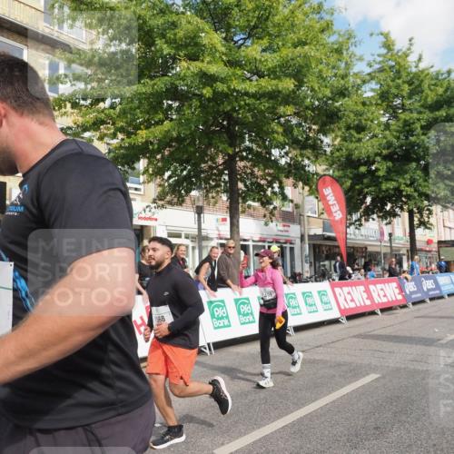 15.09.2024 - PSD Bank Halbmarathon Miley Keyser http://msf.ph/oto/7078599 15.09.2024 12:40:26 Ziel 1668, 2428, 3499 meine-sportfotos.de