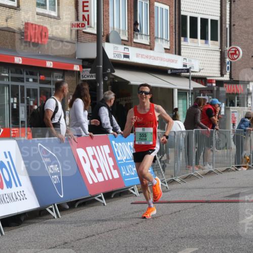 15.09.2024 - PSD Bank Halbmarathon Michael Strokosch http://msf.ph/oto/7078620 15.09.2024 11:13:20 Ziel 553, 555, 556, 594 meine-sportfotos.de