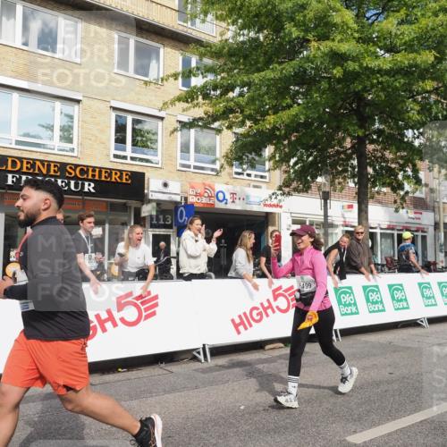 15.09.2024 - PSD Bank Halbmarathon Miley Keyser http://msf.ph/oto/7078622 15.09.2024 12:40:26 Ziel 1668, 2428, 3499 meine-sportfotos.de