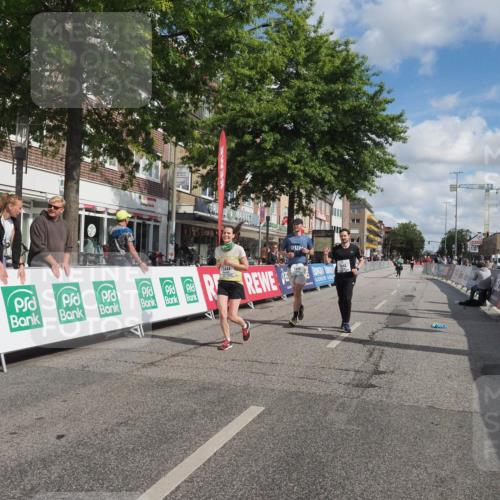 15.09.2024 - PSD Bank Halbmarathon Miley Keyser http://msf.ph/oto/7078647 15.09.2024 12:41:00 Ziel 1845, 1910, 3444 meine-sportfotos.de
