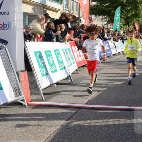 15.09.2024 - PSD Bank Halbmarathon Strokosch-Dieckow http://msf.ph/oto/7078671 15.09.2024 10:31:26 Ziel 24, 25, 39, 72, 104, 105, 126, 141, 160, 163, 191, 277, 287 meine-sportfotos.de