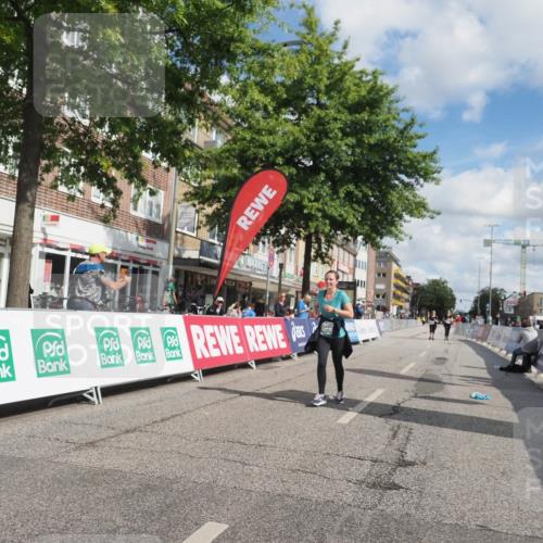 15.09.2024 - PSD Bank Halbmarathon Miley Keyser http://msf.ph/oto/7078703 15.09.2024 12:41:11 Ziel 1845, 1910, 3444, 3462 meine-sportfotos.de