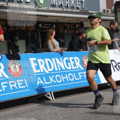 15.09.2024 - PSD Bank Halbmarathon Michael Strokosch http://msf.ph/oto/7078720 15.09.2024 12:20:40 Ziel 2070, 2128, 2325, 2957, 3032 meine-sportfotos.de