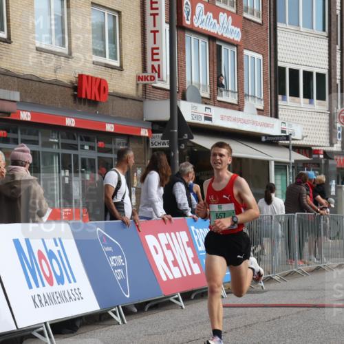15.09.2024 - PSD Bank Halbmarathon Michael Strokosch http://msf.ph/oto/7078729 15.09.2024 11:13:28 Ziel 553, 555, 556, 594, 603, 657 meine-sportfotos.de